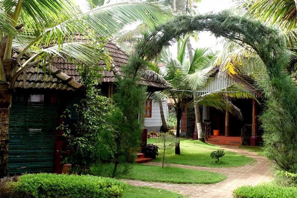 Pranav Beach Resort Kannur Exterior foto